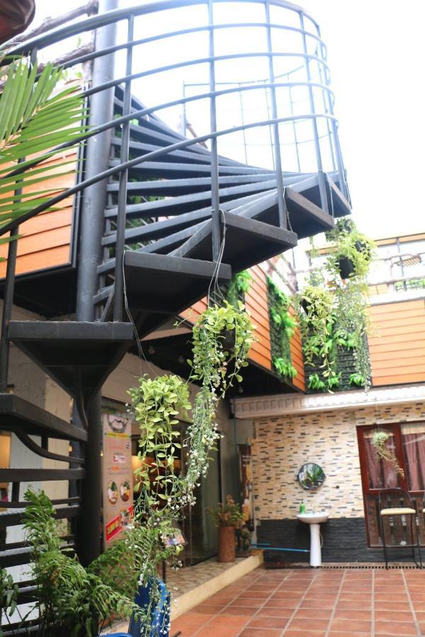Mali Namphu Hotel 비엔티안 외부 사진